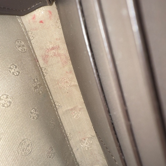 Tory Burch Leather crossbody bag - Picture 10 of 15